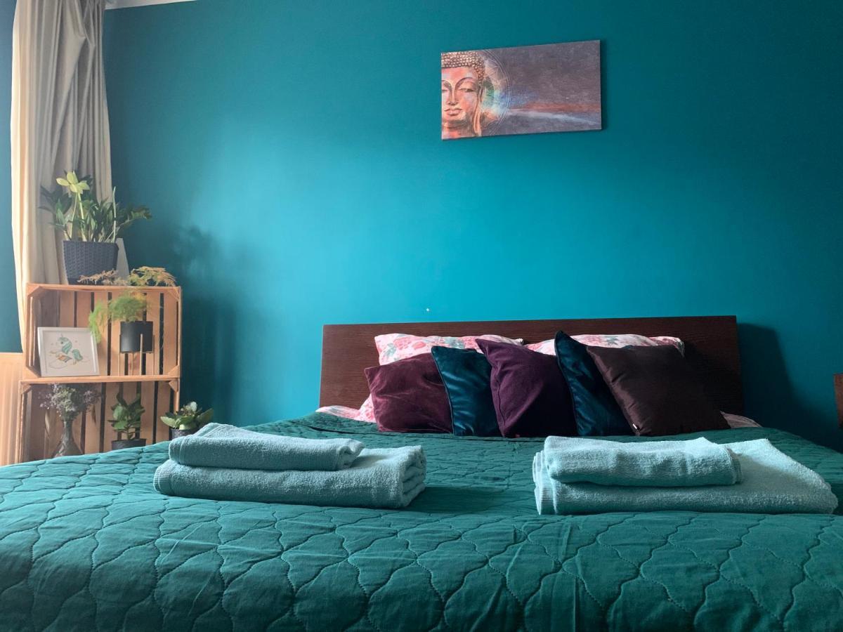 Uroczy Apartament W Centrum Miasta Szczecin Luaran gambar