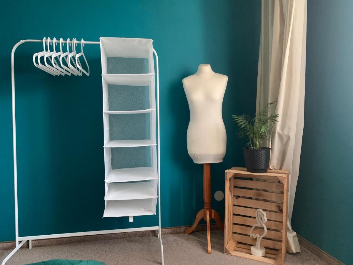 Uroczy Apartament W Centrum Miasta Szczecin Luaran gambar